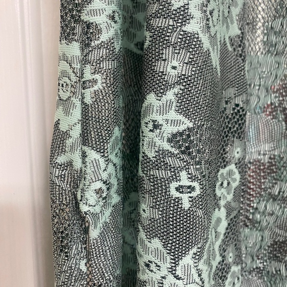 NWT - LulaRoe Joy Long Lace Sleeveless Vest (XS) - Picture 3 of 5